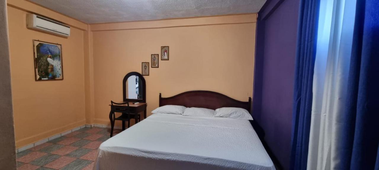 Hotel Los Andes テグシガルパ エクステリア 写真